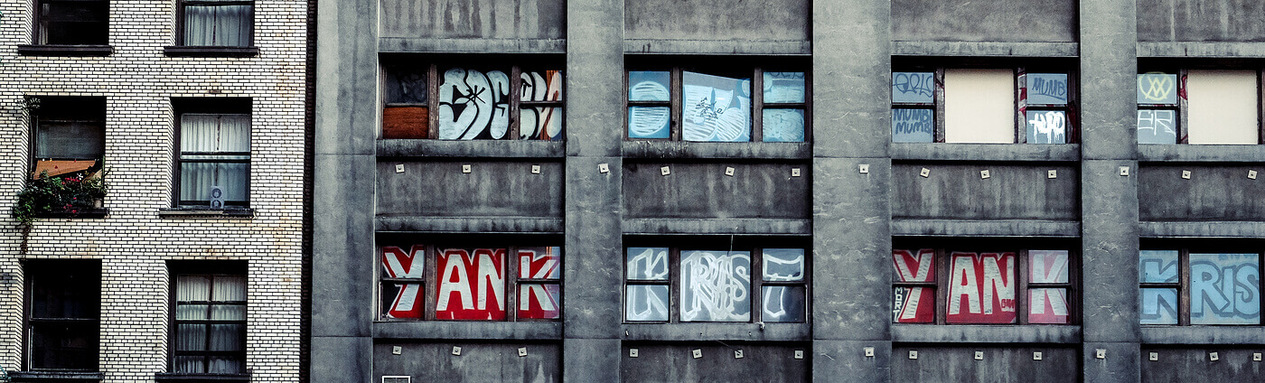 Graffiti - LinkedIn Background - Get some inspiration!